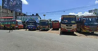 তিন পার্বত্য জেলায় জুম্ম ছাত্র জনতার অবরোধ: বাস চলাচল বন্ধ